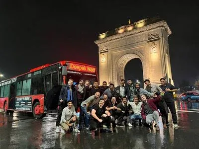 /uploads/activities_thumbnails/bucharest-party-bus-stag-do-1.webp